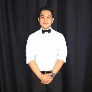 Meet your Posher, Alexis
