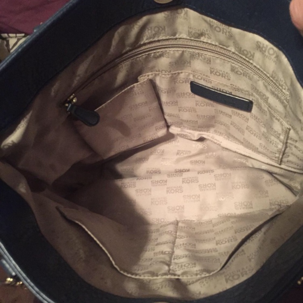 Navy blue Authentic  Michael Kors purse - Picture 2 of 4