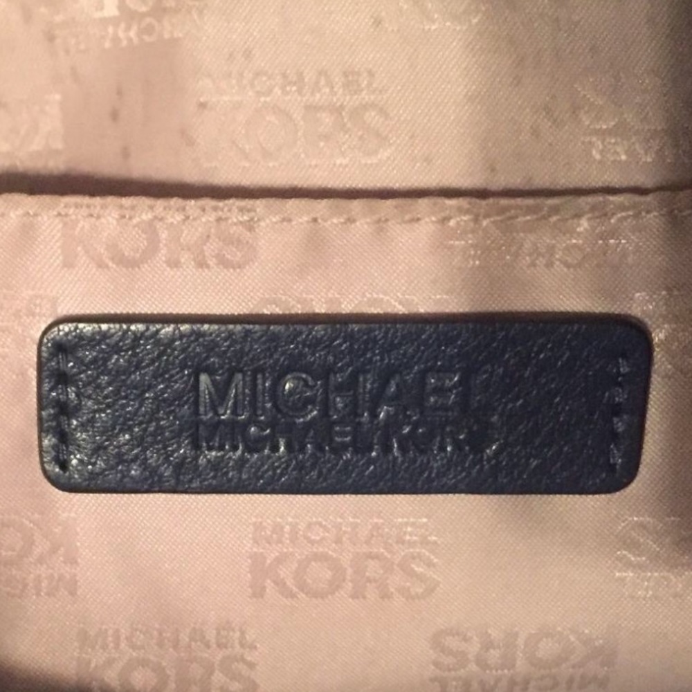 Navy blue Authentic  Michael Kors purse - Picture 3 of 4