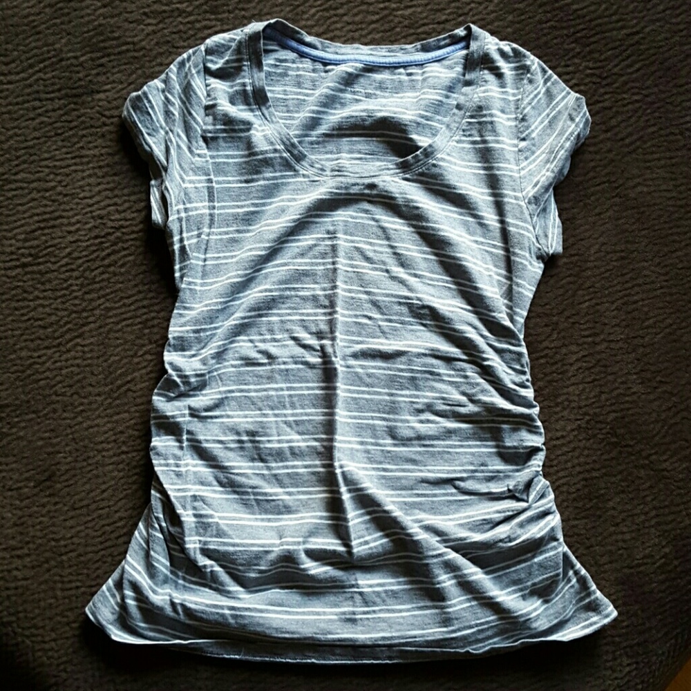 Liz Lange maternity top
