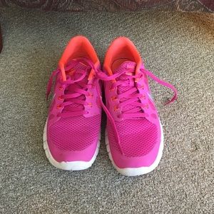 Nike free 5.0 sneakers