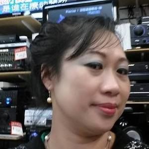 Meet your Posher, Christine