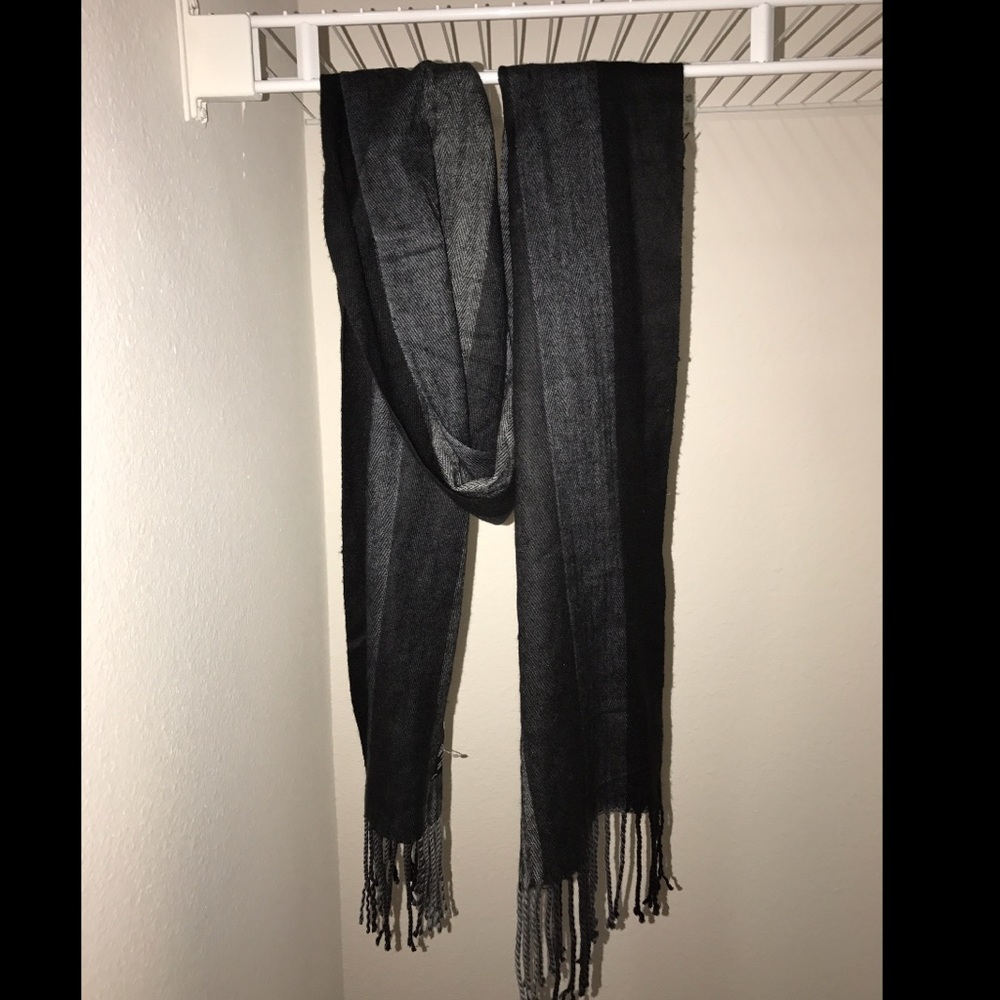 Black scarf never worn