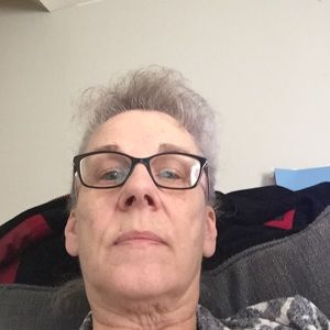 Meet your Posher, Cassandra