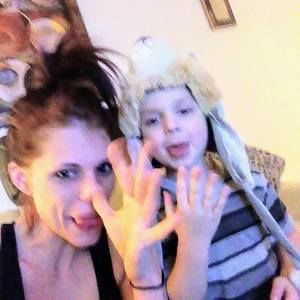 Meet your Posher, Kayla