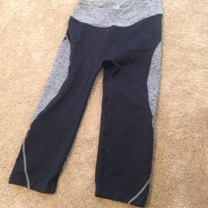 Athletic Stretch Capris