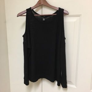 Cold shoulder light weight sweater