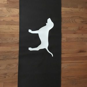 PINK Victoria's Secret black Yoga Matt