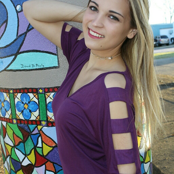 Dreamy Purple Cutout Sleeves - Picture 4 of 4