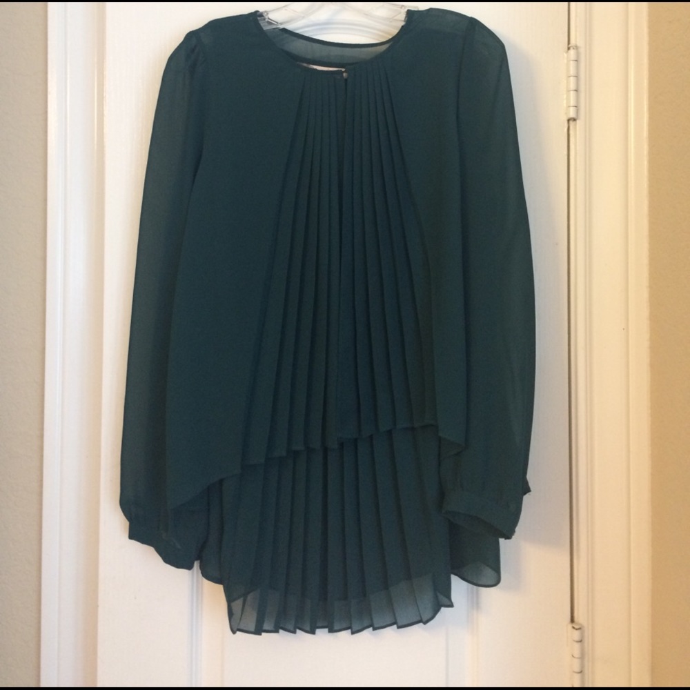Forever 21 (Love 21) green pleated blouse