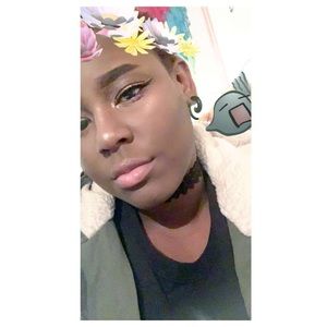 Meet your Posher, Nina