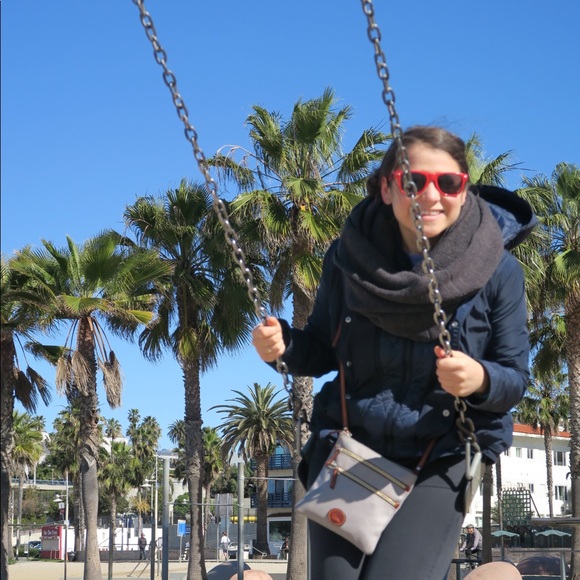 Meet your Posher, Kate - Picture 2 of 3