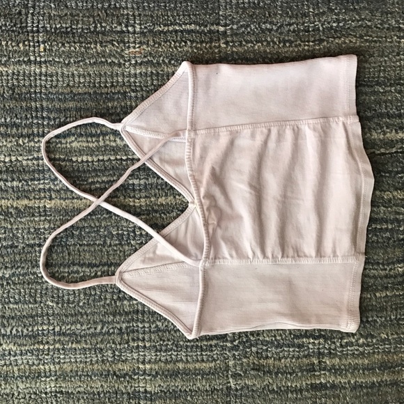 URBAN OUTFITTERS CROPPED LILAC TANK💕 - Picture 2 of 4