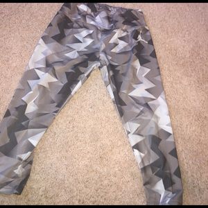 Half cut Jordan tight leggings
