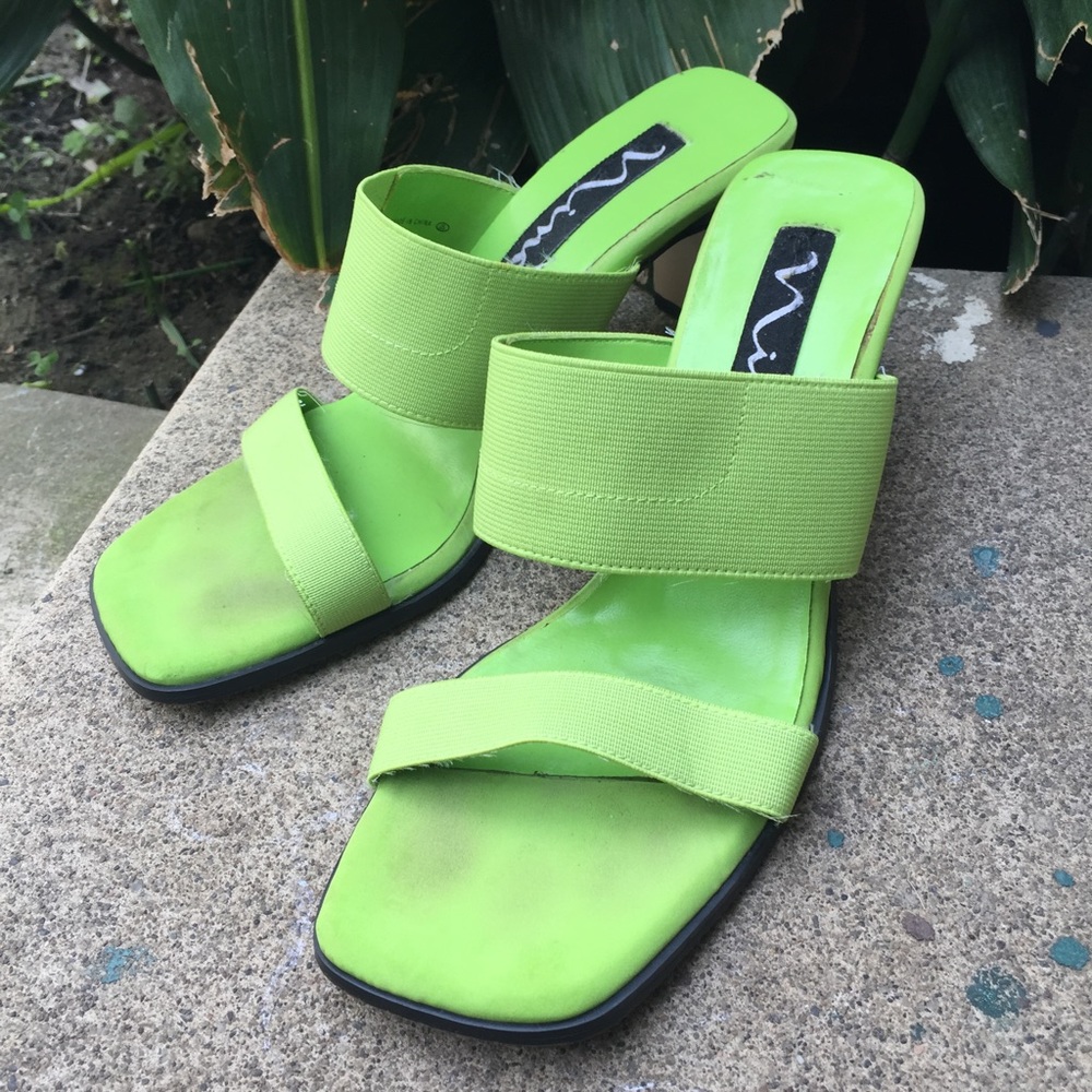 🍀VINTAGE🍀 Lime Green Sandals