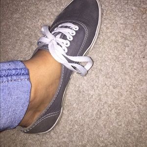 Grey low top vans
