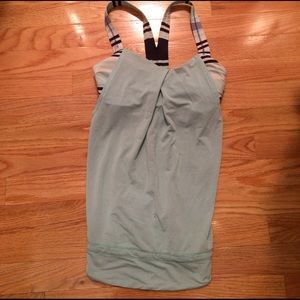Lululemon tank