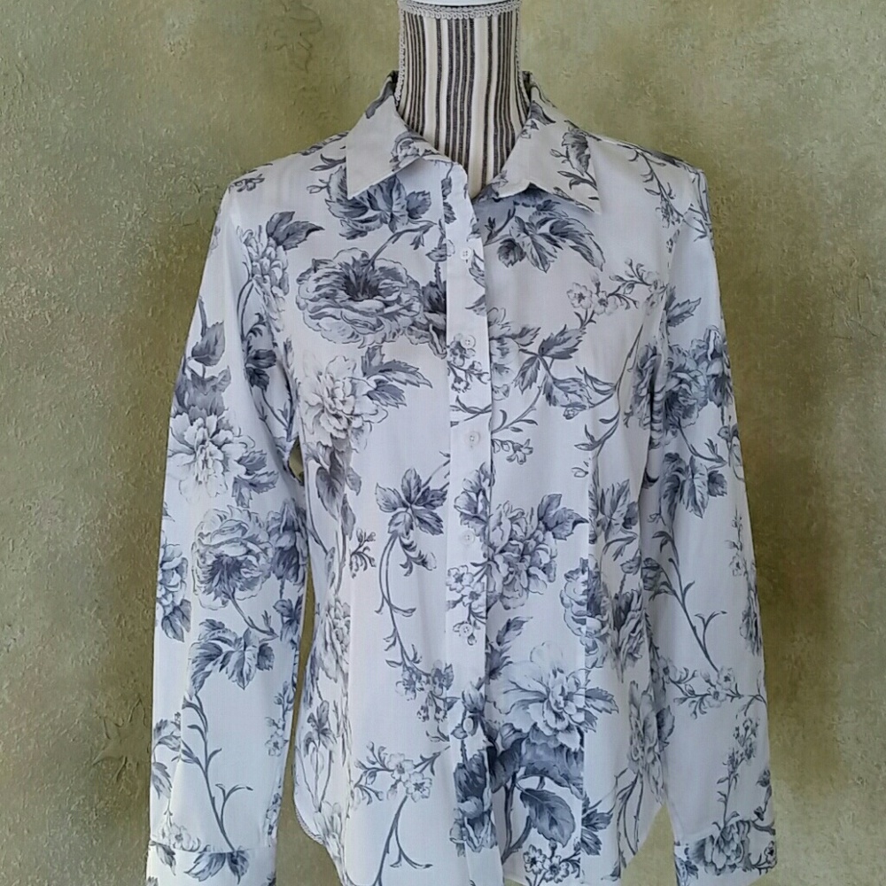 TALBOTS GRAY/WHITE FLORAL BUTTON FRONT BLOUSE
