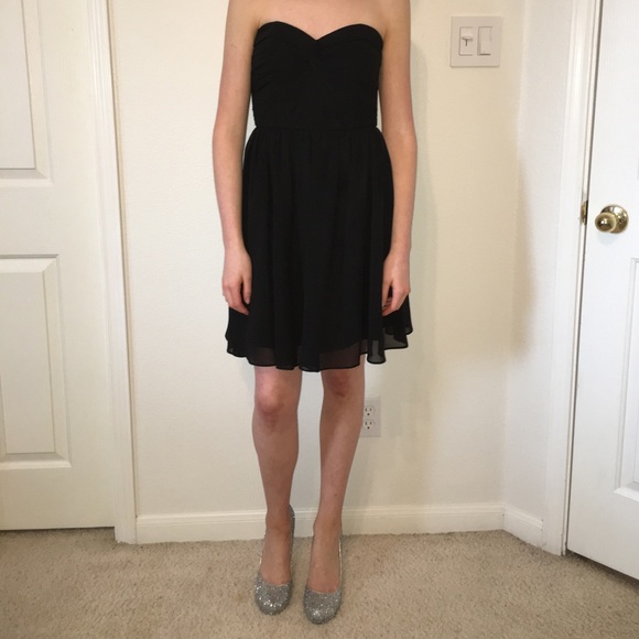 Classy black strapless dress - Picture 3 of 5