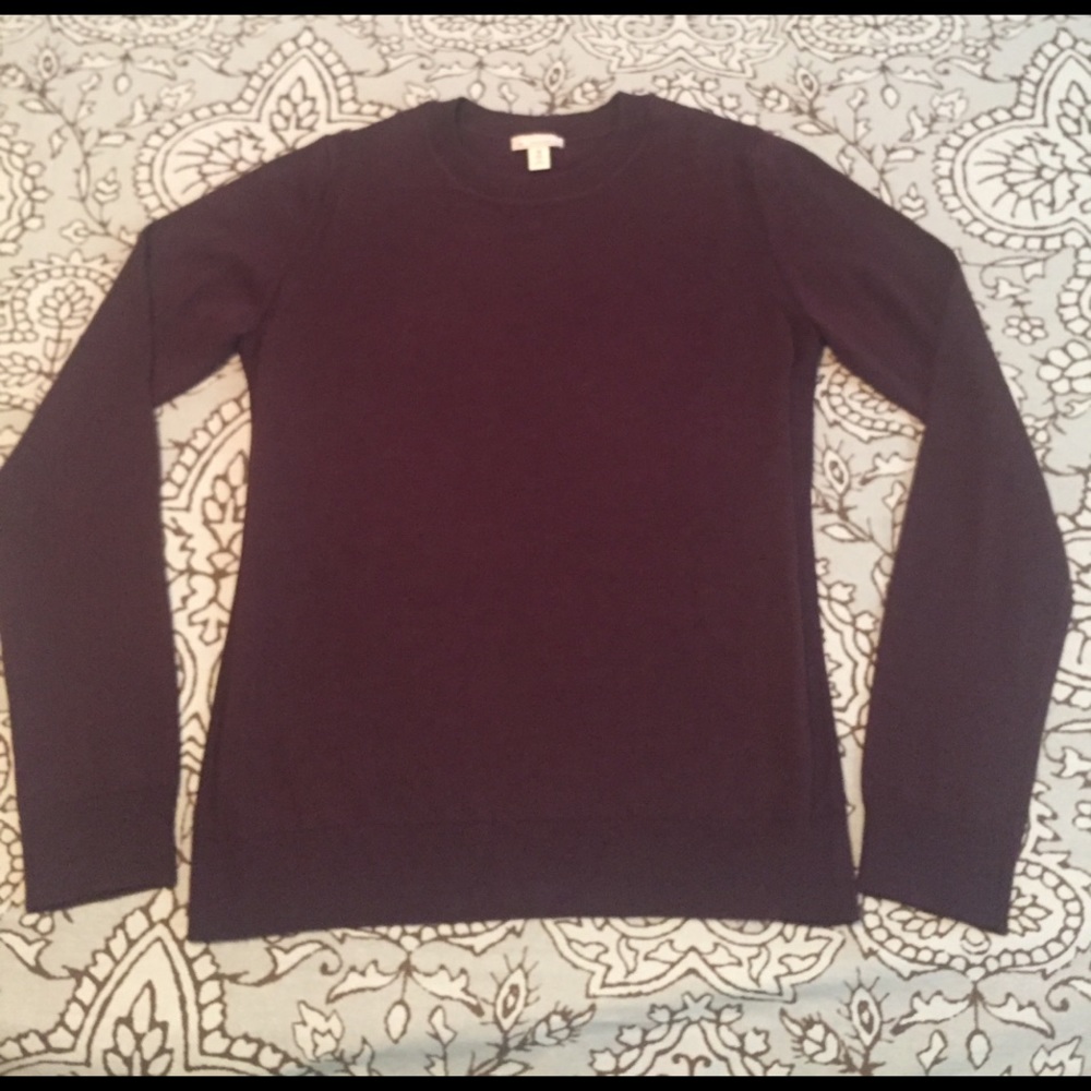 Extra fine merino wool light weight sweater.