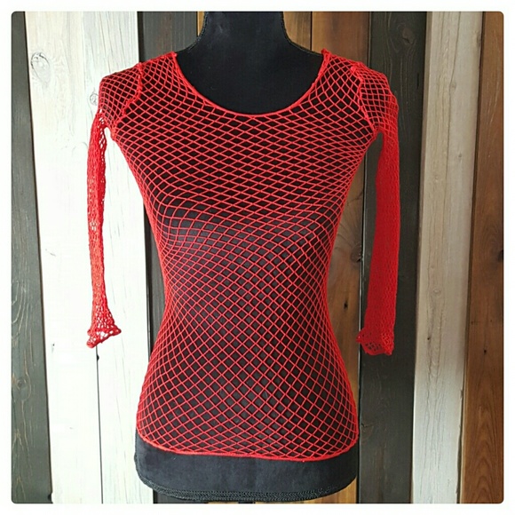 Tops - 🎈REDUCED🎈Fishnet Top EUC