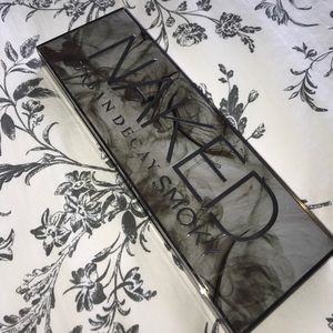 Urban Decay Smokey Palette