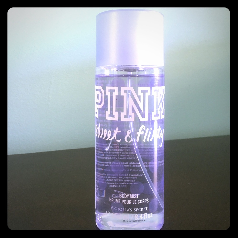 VS PINK Sweet & Flirty Body Mist