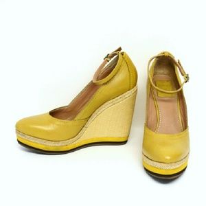 Bacio 61 "Grotto" Mustard Yellow Leather Wedges