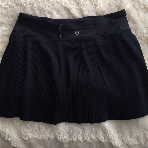 lululemon athletica Pants - Black lululemon skirt/shorts