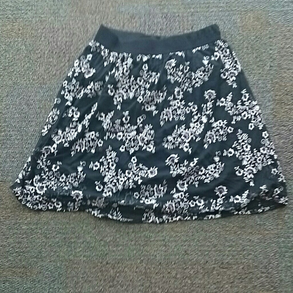 Kohl's Joe B skirt
