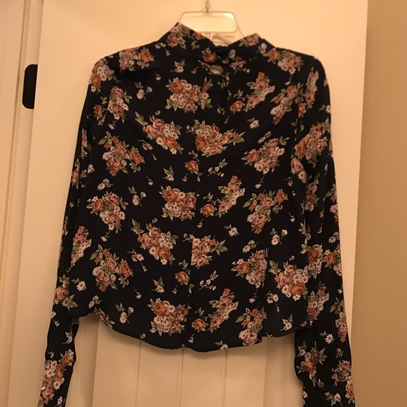 NWT Flynn Skye Kitty Blouse - Picture 2 of 8