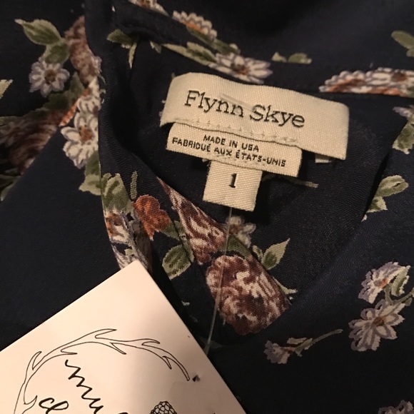 NWT Flynn Skye Kitty Blouse - Picture 5 of 8