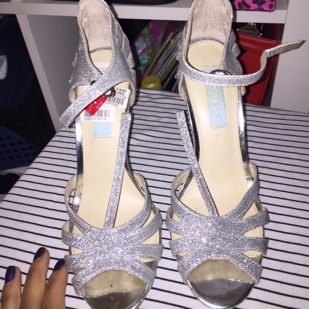Sparkly cute strappy heels