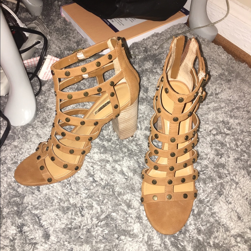 BCBGeneration Chasta Block Heel Sandal size 8