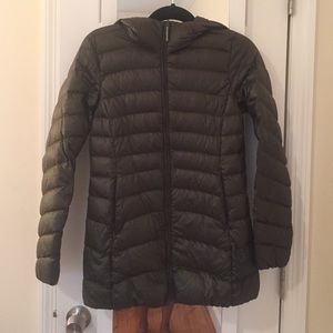 Uniqlo Army Green Down Jacket with Hood
