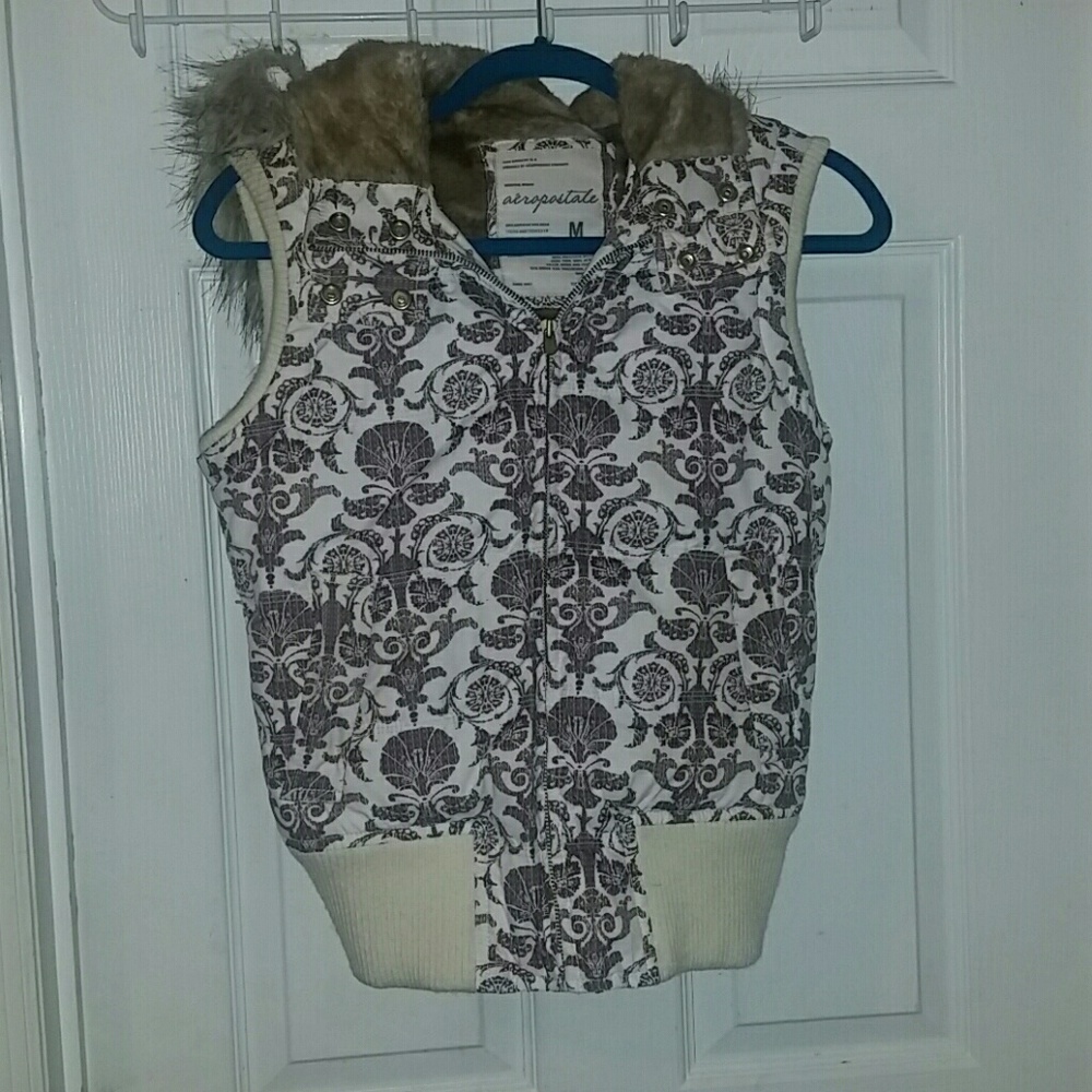 Aeropostale winter vest