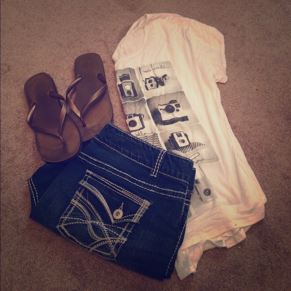 Vintage camera tee