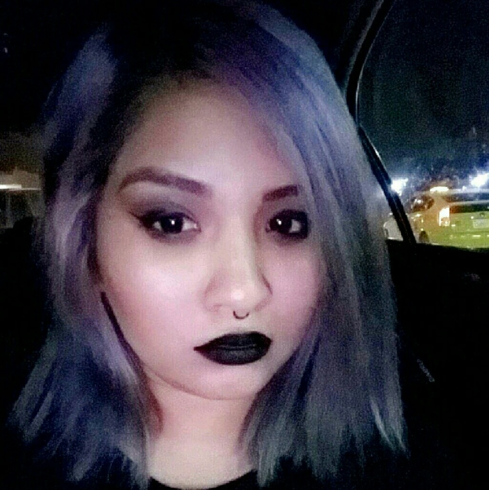 Meet your Posher, Almarely