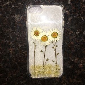 Real pressed daisy flower phone case