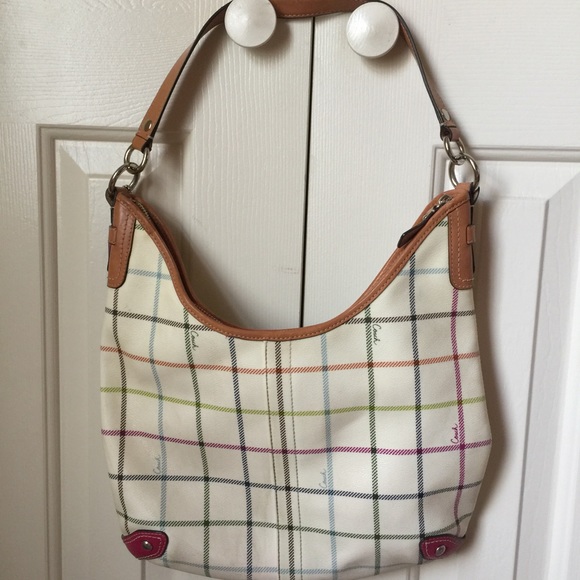 ⭐️ Authentic Coach Purse gorgeous pattern - Picture 2 of 7