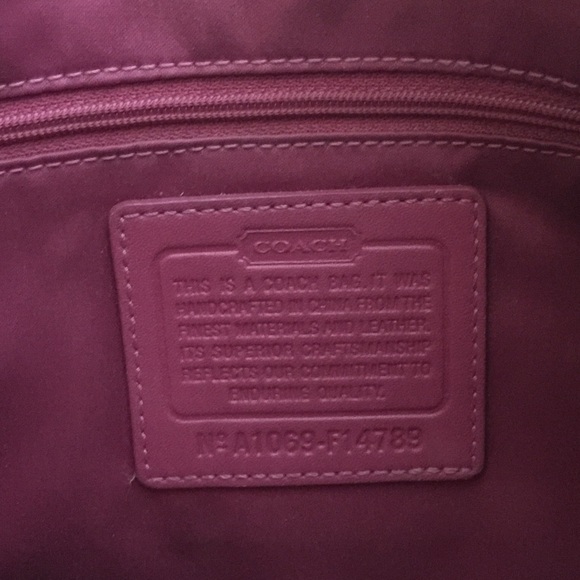 ⭐️ Authentic Coach Purse gorgeous pattern - Picture 7 of 7