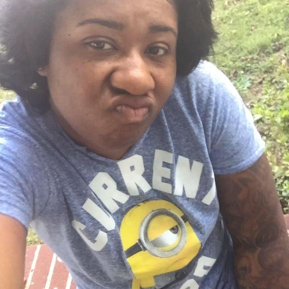 Meet your Posher, Lorraine - Picture 1 of 1