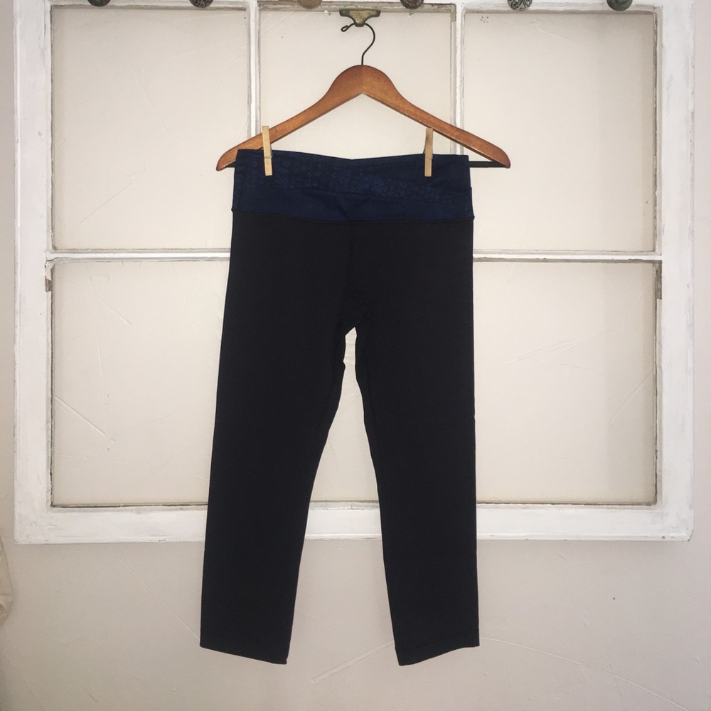 Lululemon crops