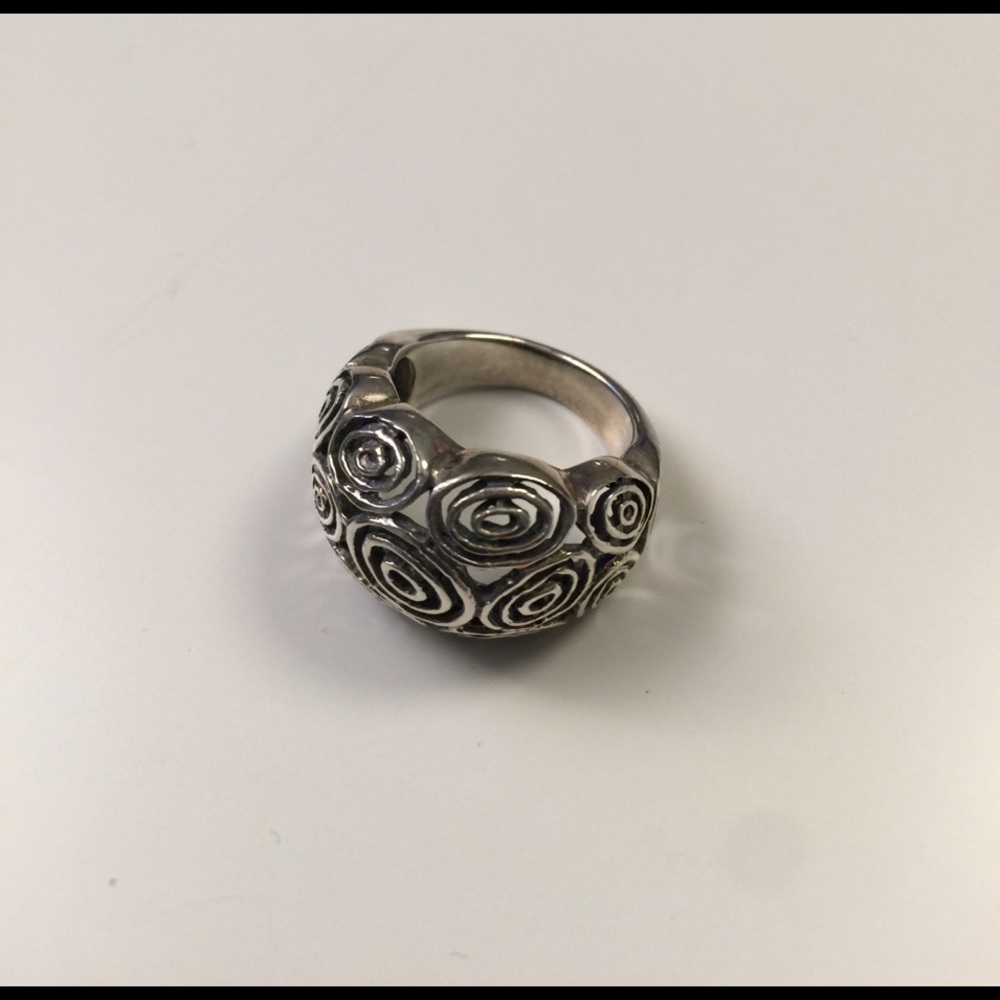Sterling Silver Circular Pattern Ring Size 7