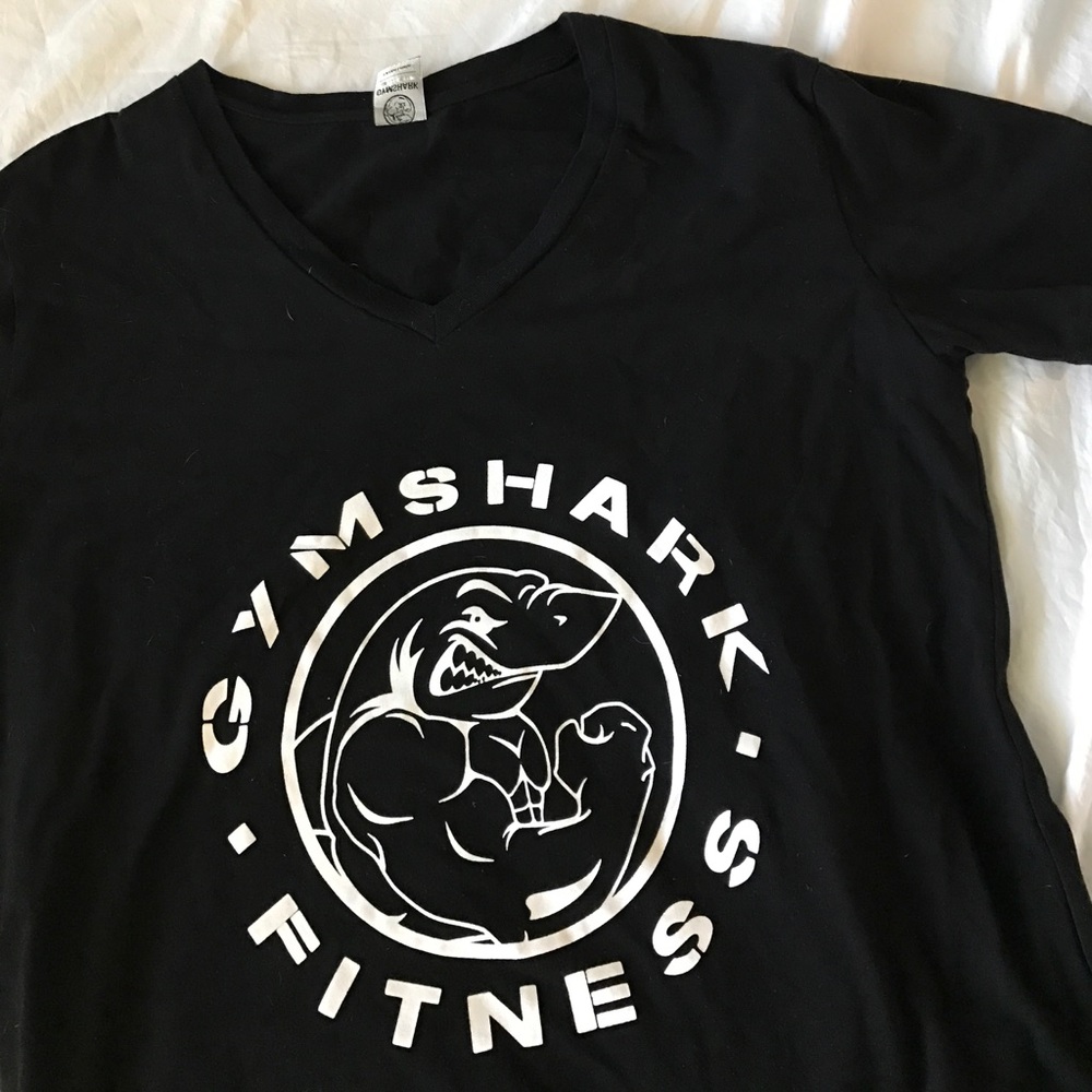 gymshark vneck // men's xlarge