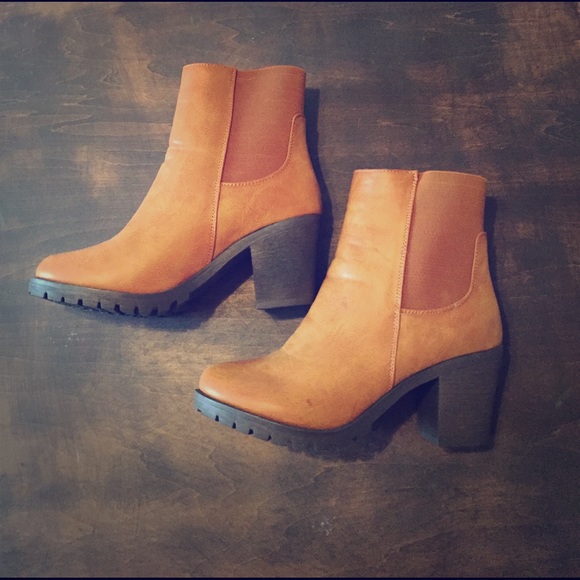 Cognac Chelsea Ankle Boots - NWOT! - Picture 1 of 4