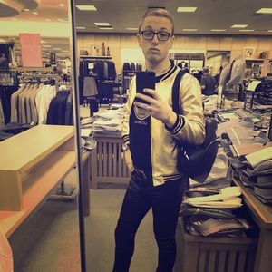 Meet your Posher, Brandon