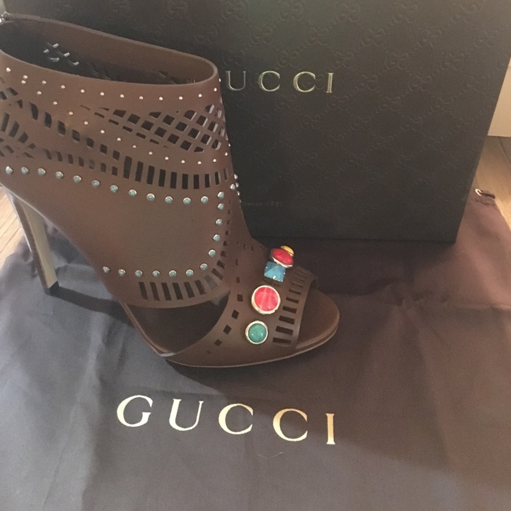 Brand new Gucci Heals