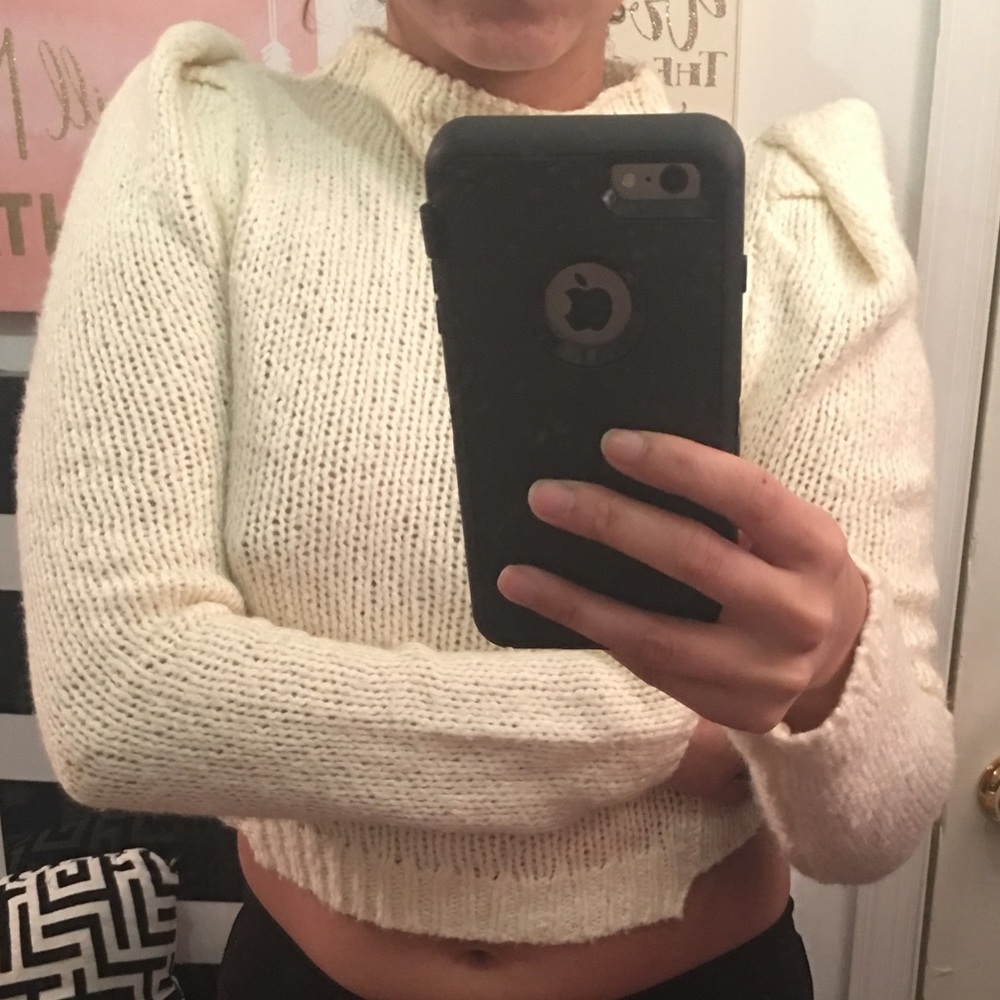 Crop top sweater