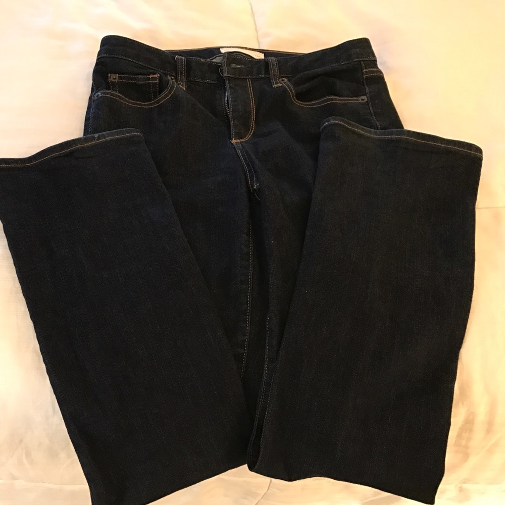 2 Pairs of GAP boot cut jeans- Sz 26 Short